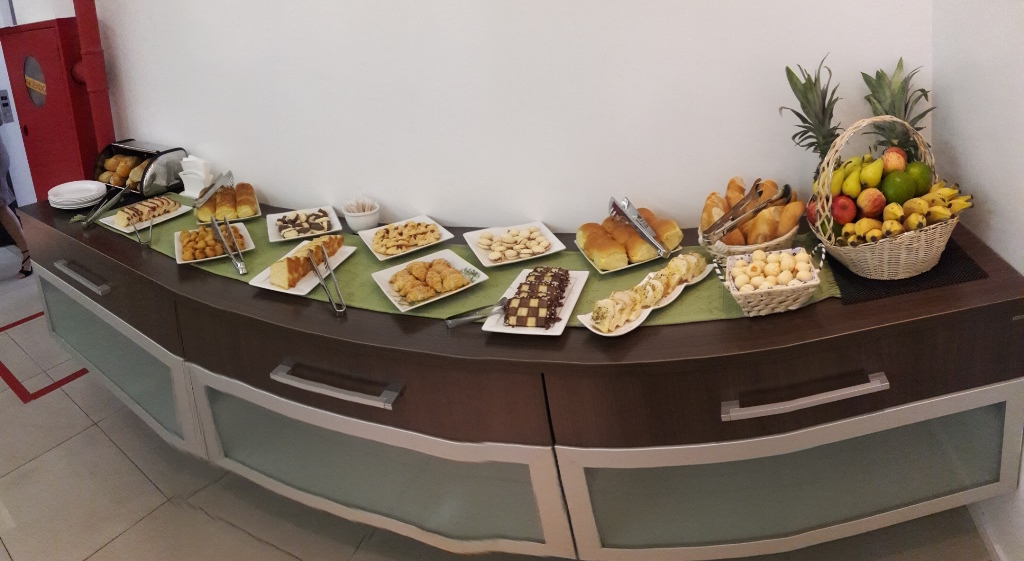 Café da manhã no Bueno Palace Hotel